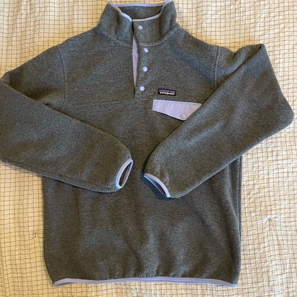 Patagonia Women’s Lightweight Synchilla Snap-T Fleece Pullover - Picture 1 of 2